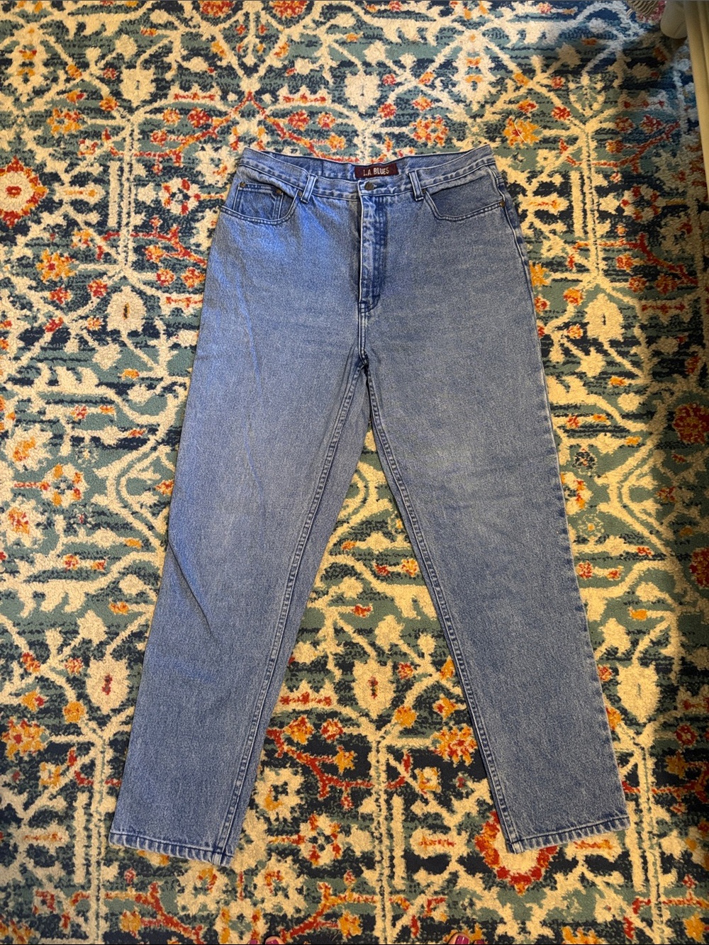 Vintage LA Blues Mom Jeans in Light Wash Blue